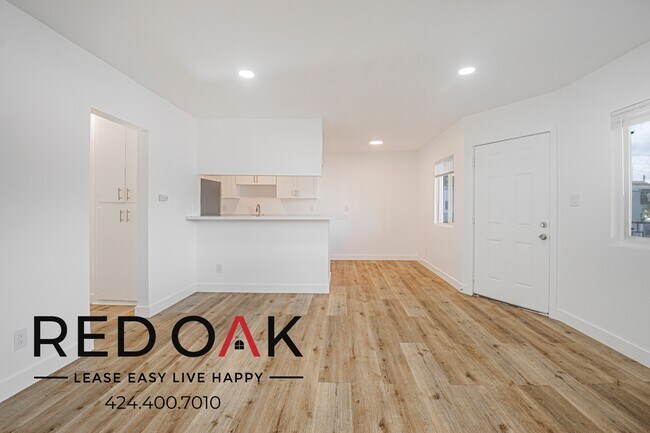 Foto del edificio - 927 Daisy Ave