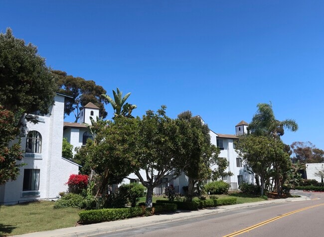 Foto del edificio - Salt & Vine Oceanside Apartments