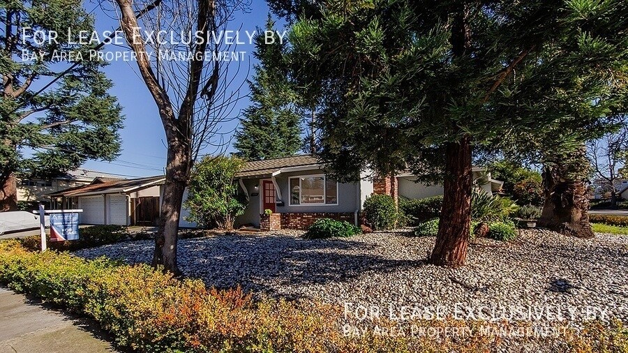 Primary Photo - This home has 2 bedrooms, 1 bathroom, A/C ...