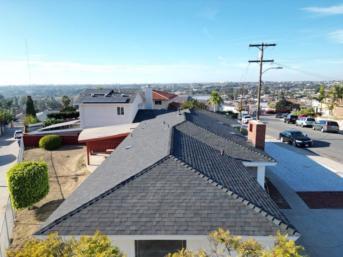 Primary Photo - Hilltop Ranch Style Home