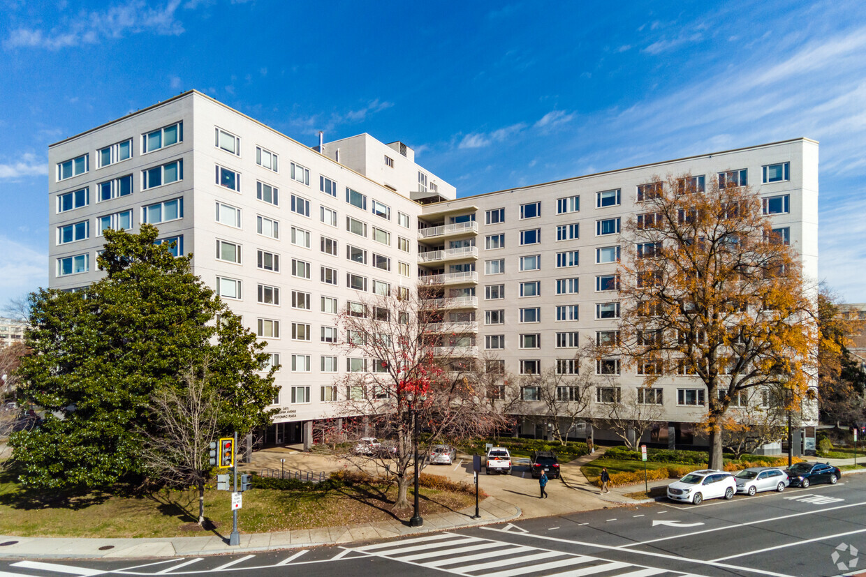 2475 Virginia Ave NW - The Potomac Plaza Co-op