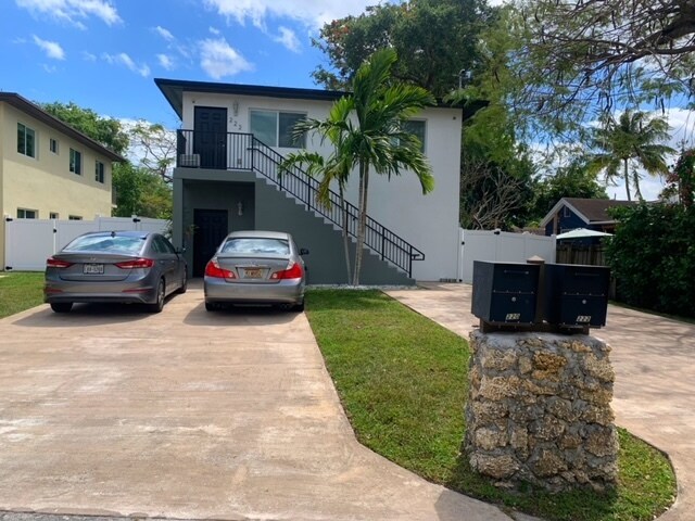Foto del edificio - 220 NW 98th St