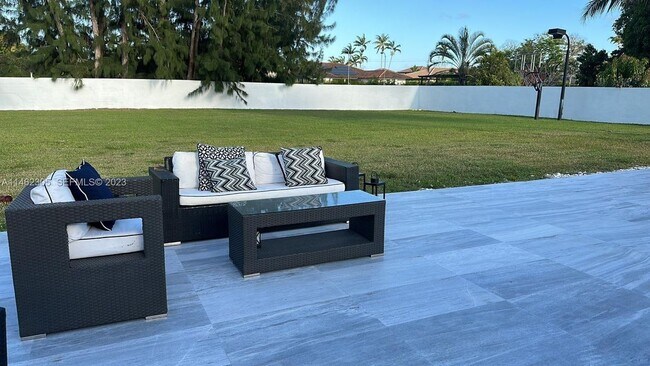 Foto del edificio - 15 SW 124th Ave