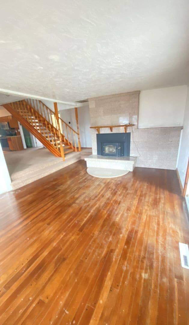 Building Photo - Vintage Charm