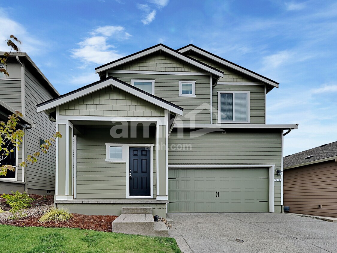 1219 W 15th Avenue House Rental in La Center, WA
