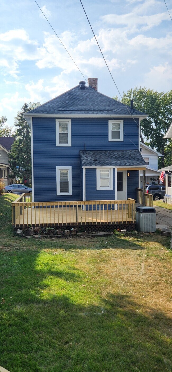 Building Photo - 1118 Epworth Ave