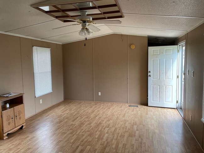 Foto del edificio - 2 bed, 2 bath mobile home located in the Denton area!