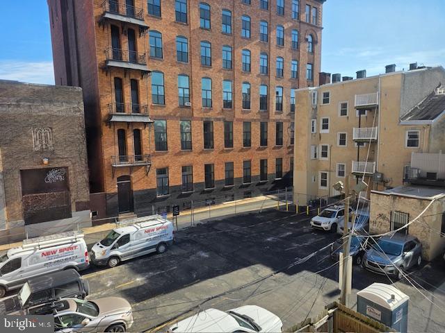 Building Photo - 413 S Broad St