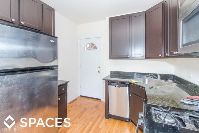 Building Photo - 4620 North Broadway