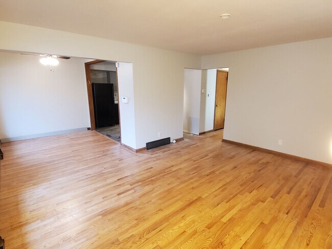 Foto del edificio - Brown Deer 3 bedroom ranch
