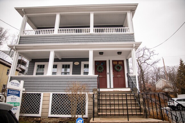 Foto del edificio - 170 Savin Hill Ave
