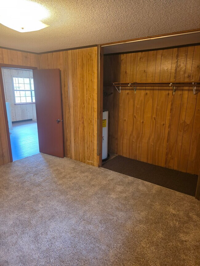 Foto del edificio - Oak Ridge Apartment