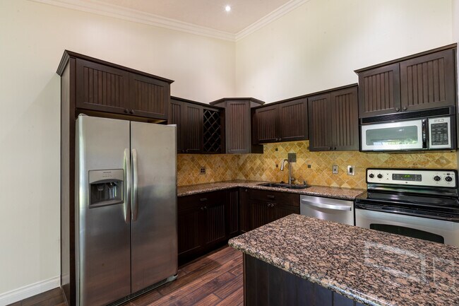 Kitchen - 818 Camino Real