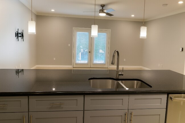 Photo - 3102 Kings Rd Apartment