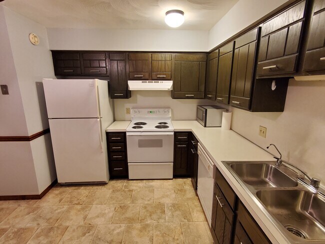 Foto del edificio - 2939 Schneider Rd