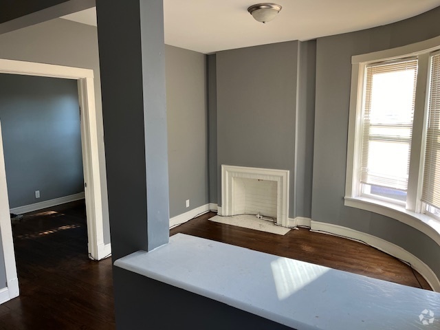 Building Photo - 4122 W 26th St