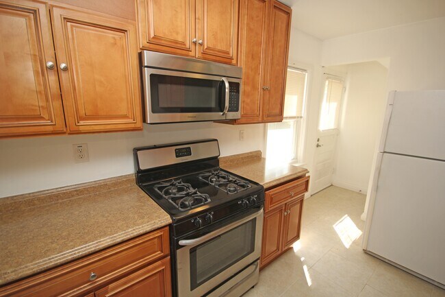 Foto del edificio - 9721 Greenwood Terrace