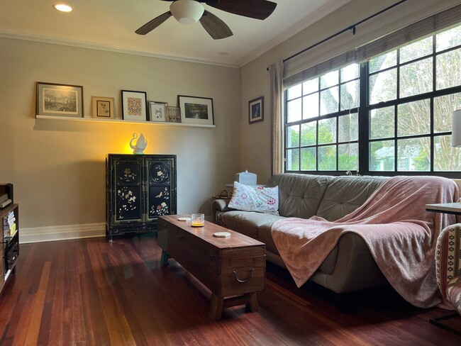 Foto del edificio - Charming downtown Orlando 2/1 bungalow – c...