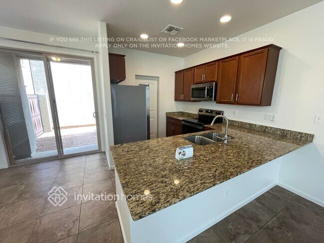 Building Photo - 1481 S Colt Dr
