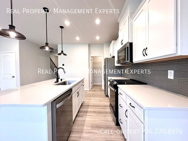 Building Photo - 4408 Iron Oak Ln