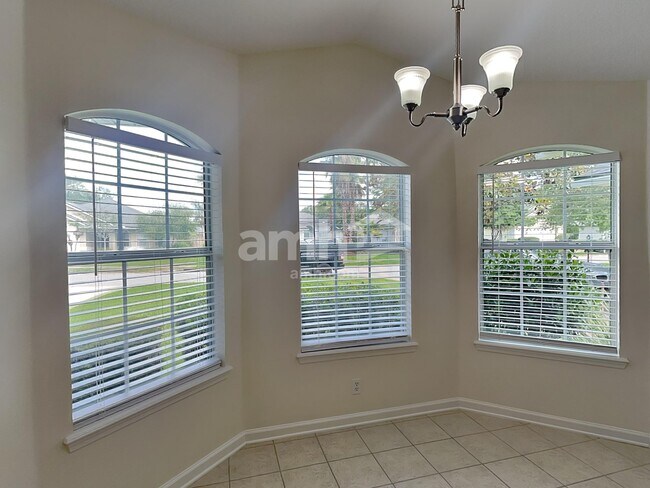 Foto del edificio - 1020 Beckingham Dr