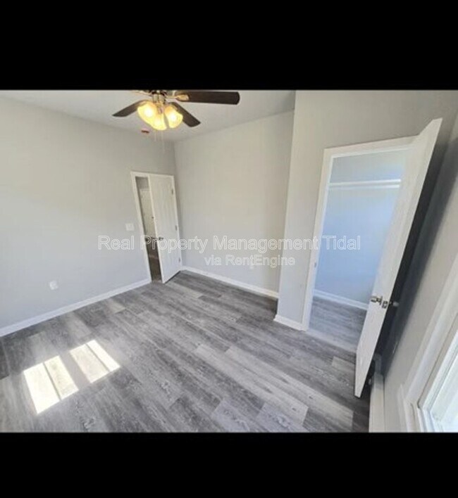 Foto del edificio - 22 Riverview Ave