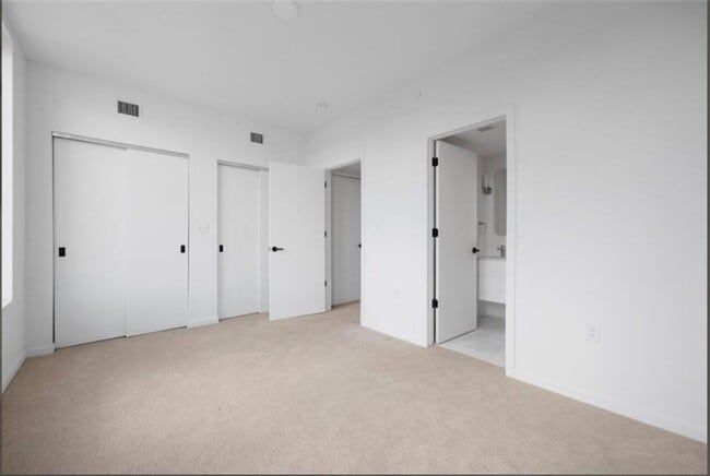 Foto del edificio - Spacious 3-Bedroom Home Near University of Pittsburgh