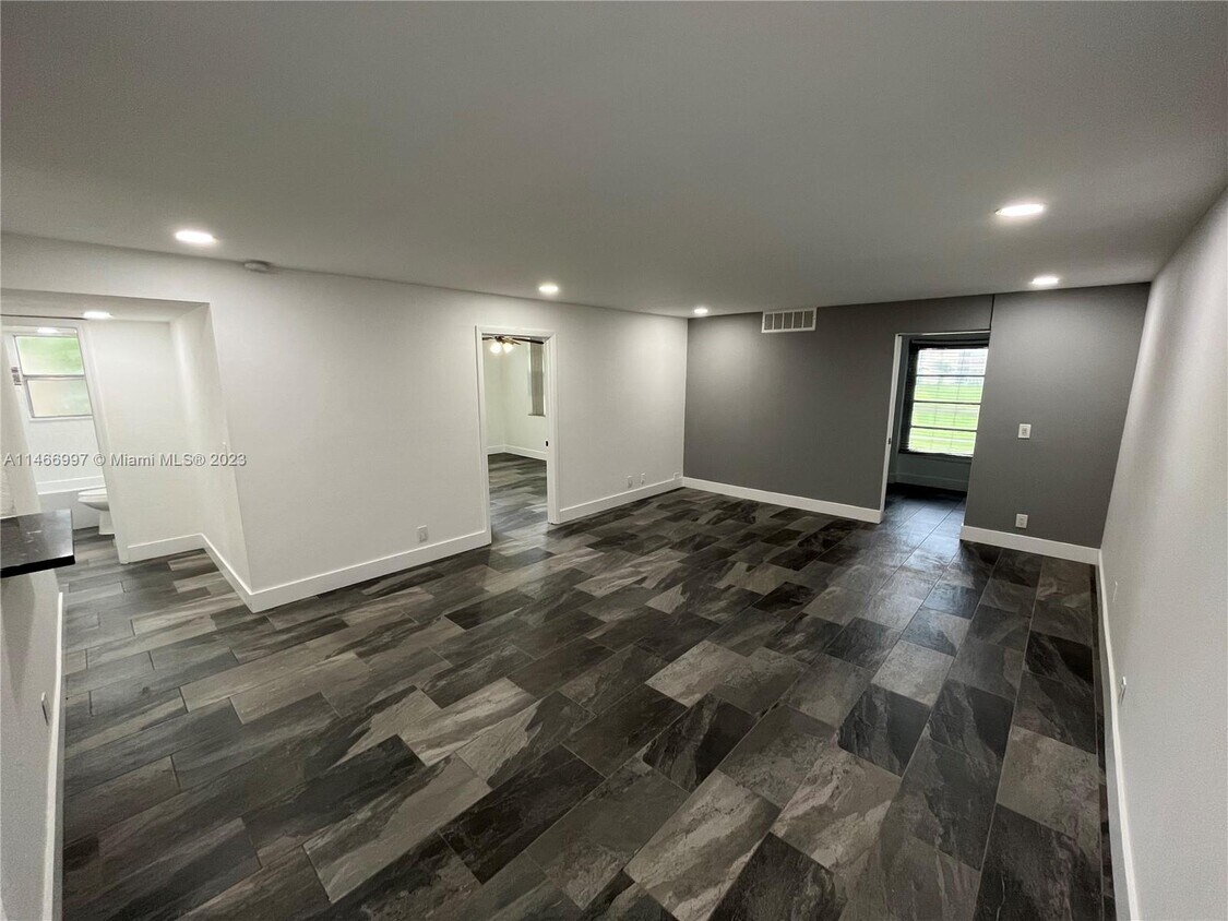 1020 NW 80th Ave Unit 201, Margate, FL 33063 Condo for Rent in