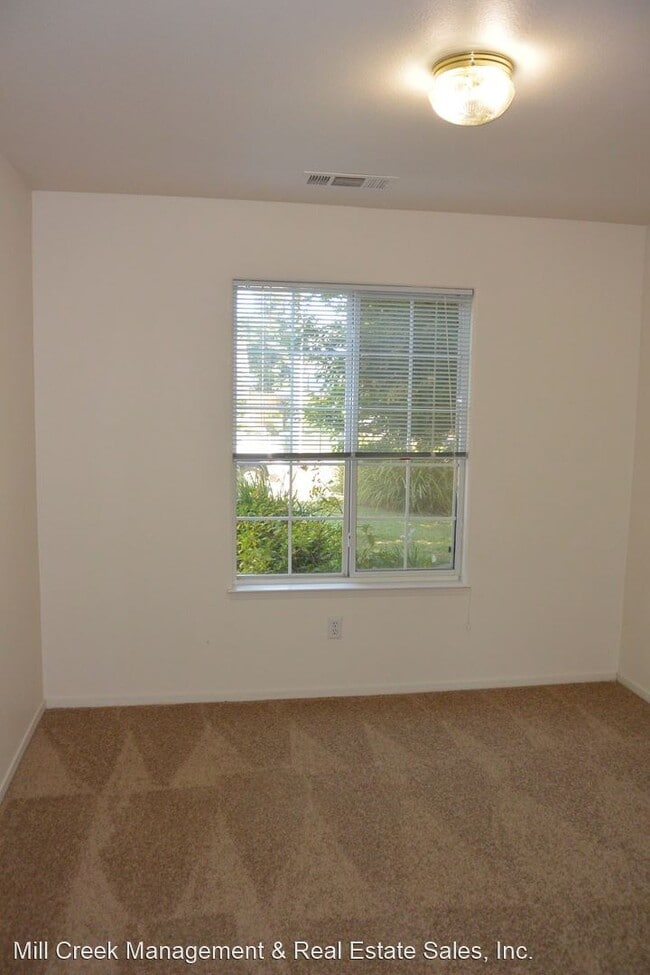 Building Photo - 3 br, 2 bath House - 5531 W. Lavida Ct.