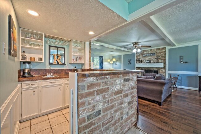 Building Photo - 5311 Springton Ln