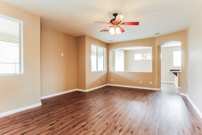 Foto del edificio - 4261 N 157th Ave