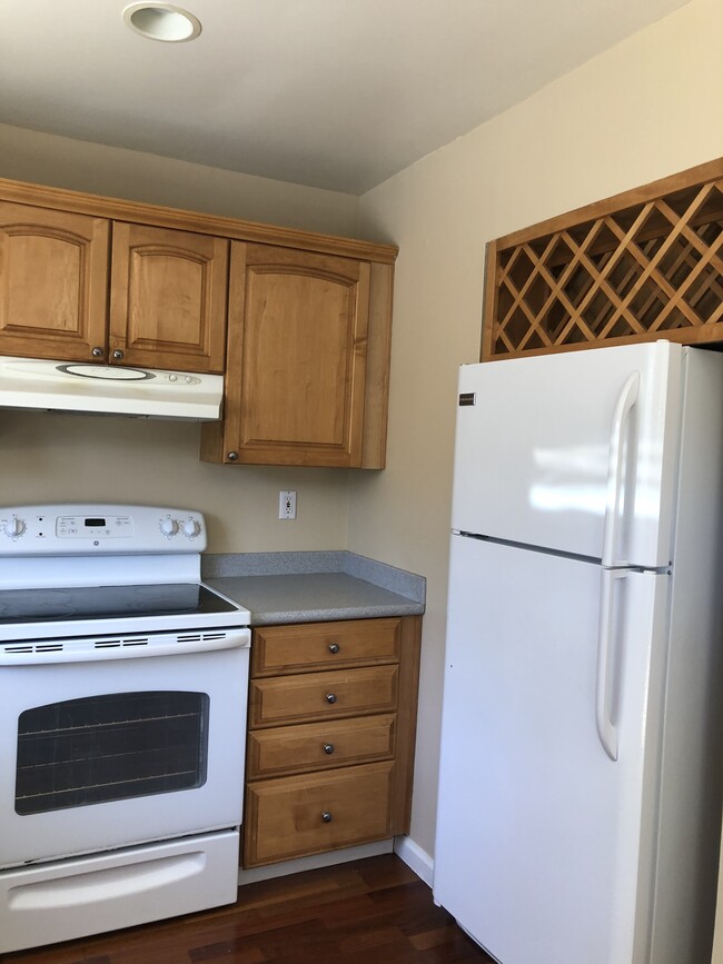 Building Photo - 3555 Northwood Dr.