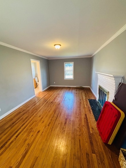 Foto del edificio - 28 Purdue Rd