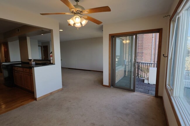 Building Photo - 200 Portland Rd