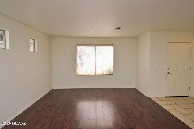 Foto del edificio - 10610 E Pleasant Pasture Dr