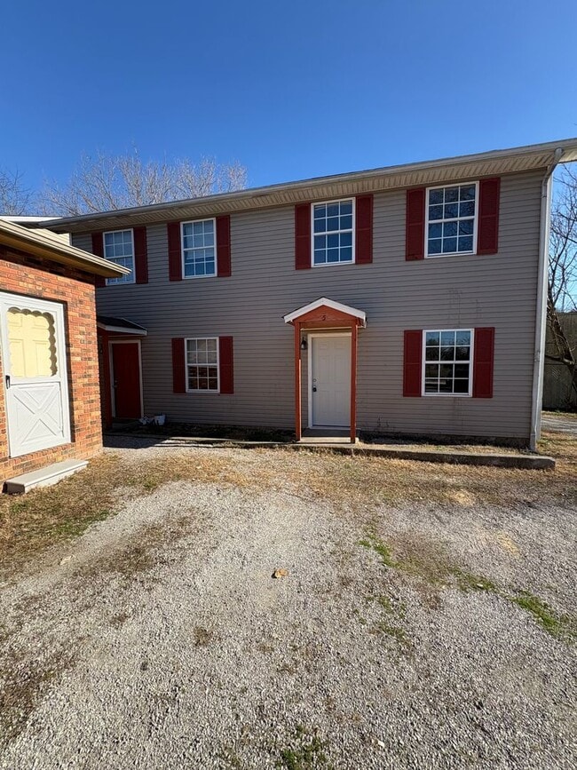 Building Photo - 56 Waterson Ln