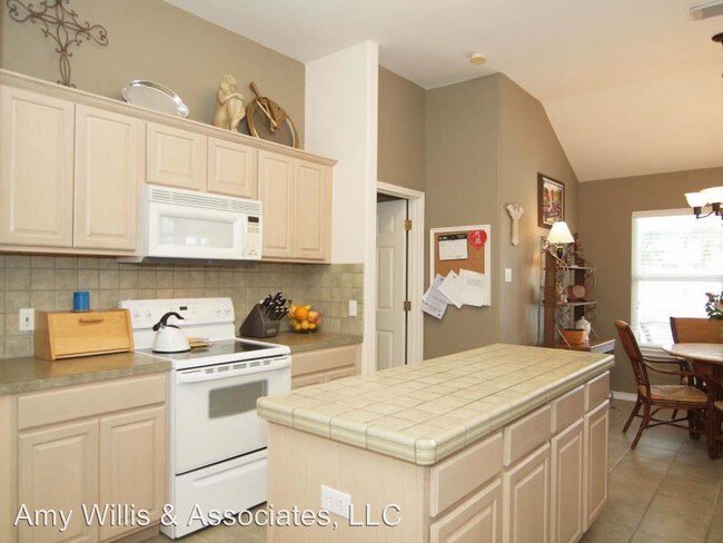 Building Photo - 5213 High Bank Dr