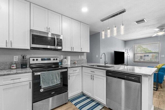 Foto del edificio - 311 SW 7th Ave