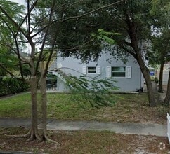 Building Photo - 2022 Pierce St
