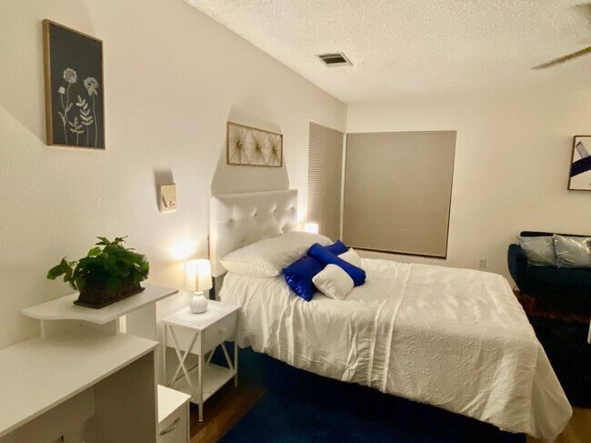 Foto del edificio - 3112 Avenue N B Ave