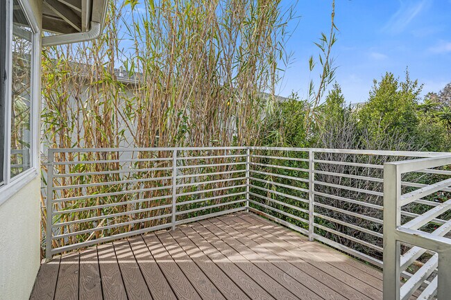 Building Photo - 510 San Juan Ave