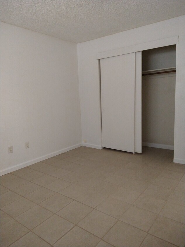Foto del edificio - 227 Clifford Ave