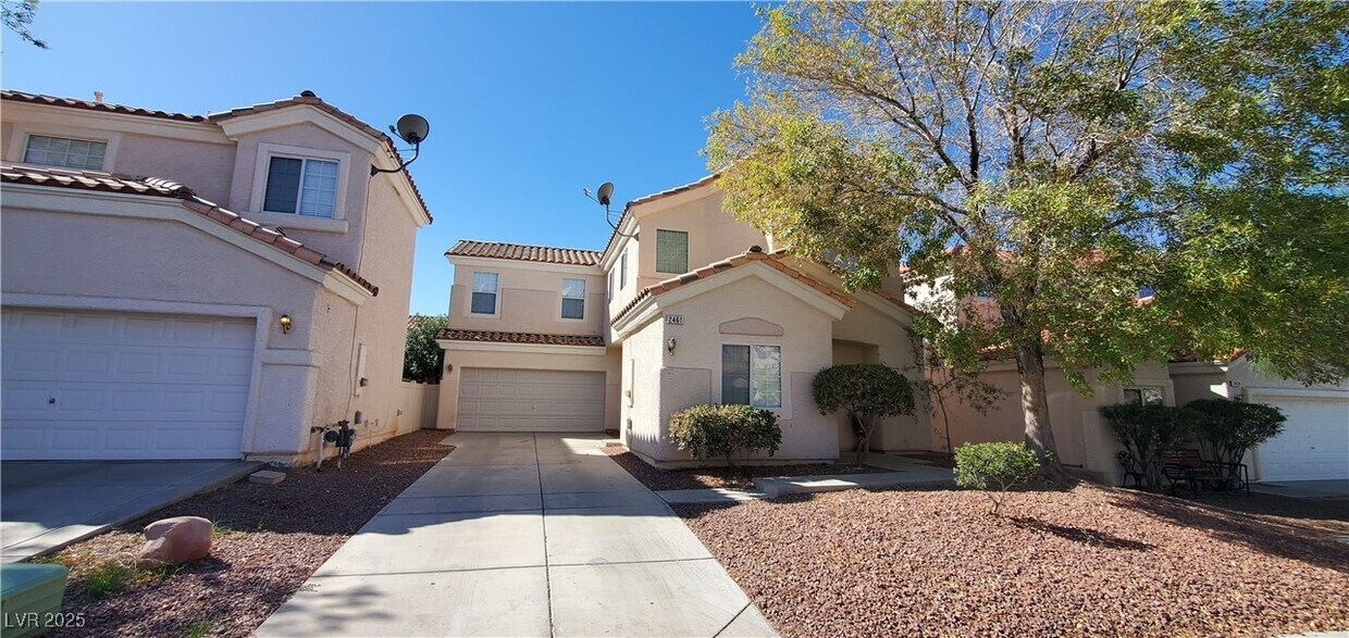 Foto principal - 2461 Belt Buckley Dr