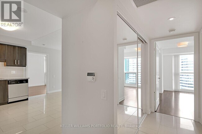 Building Photo - 17 Anndale Dr