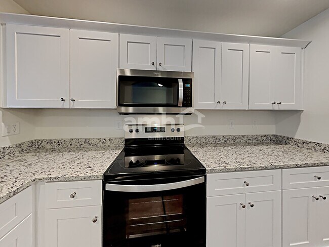 Foto del edificio - 2717 E Dust Devil Dr