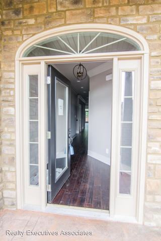 Building Photo - 1120 Andalusian Way