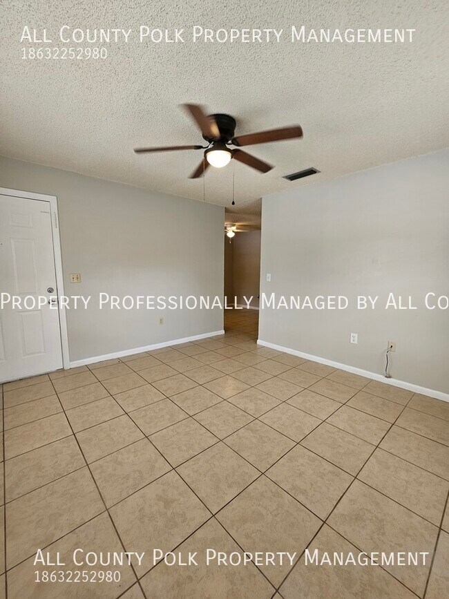 Foto del edificio - Great South Side Location 2 Bedroom 1 Bath...