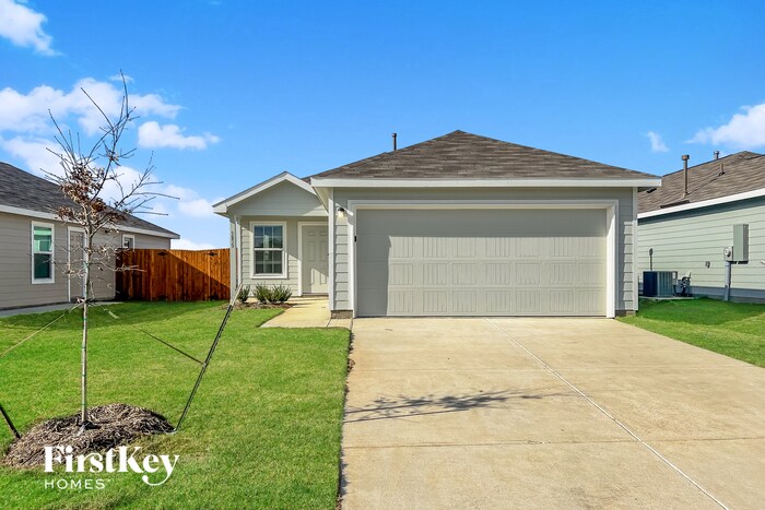 Primary Photo - 5815 Grindstone Dr