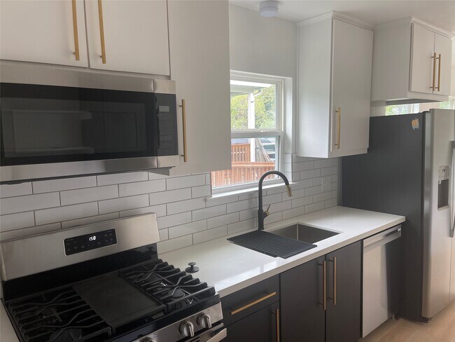 Foto del edificio - 9434 Rhode Island St