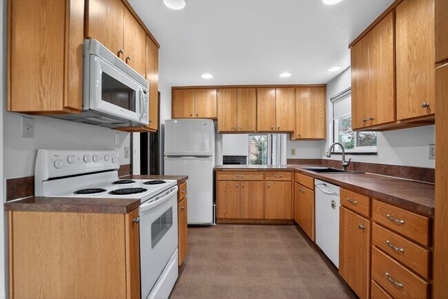 Foto del edificio - 9225 SW Chelan Pl